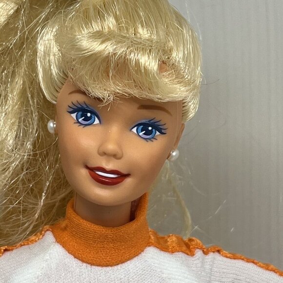 Vintage Barbie Texas University Cheerleader Doll #17792 1990's - Picture 2 of 14